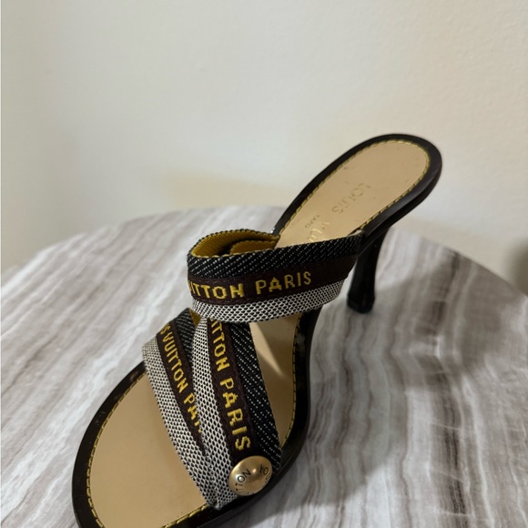 Louis Vuitton Logo Print. Special edition - Picture 4 of 8